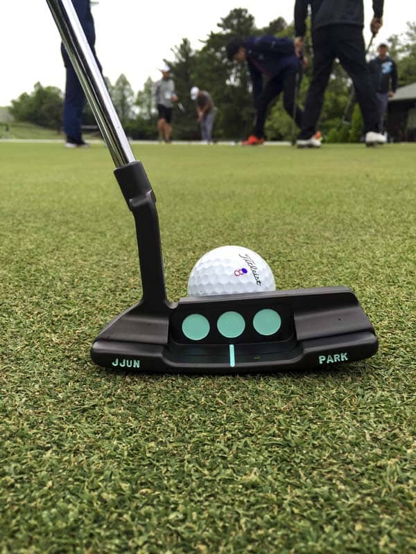 Newport 2 Timeless in Tour Black with Scotty Blue accents.