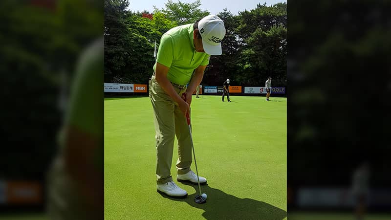 Titleist Full Line Player S.H. Choi, a legend in Korea, playing a Roundback. He's won 43 Korean Tour, 15 Champions and 8 Grand Senior events in Korea.