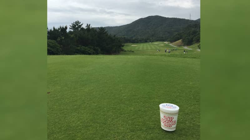 Title sponsor tee box marker.