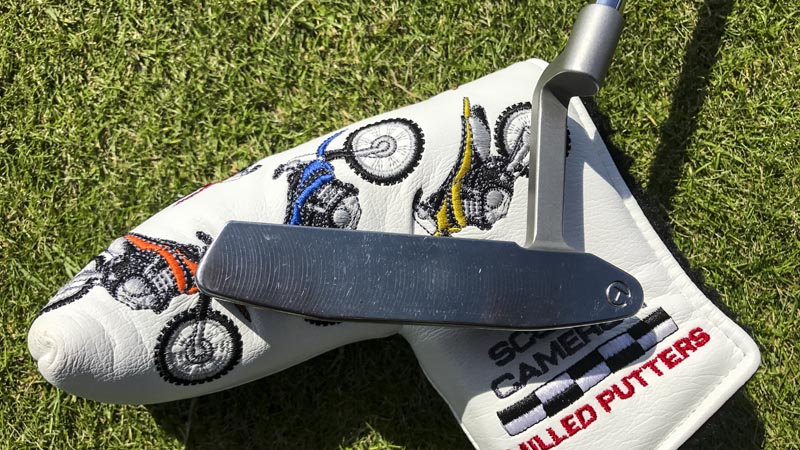 The Newport 2 GSS Tour putter of a Studio Friend.