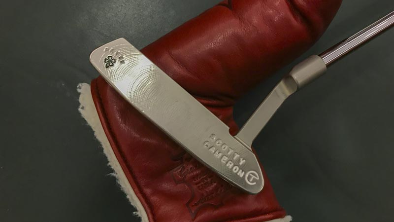 Love that Custom Shop leather headcover in Lipstick Red.