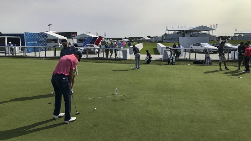 Playoffs putting practice at the BMW Championship.