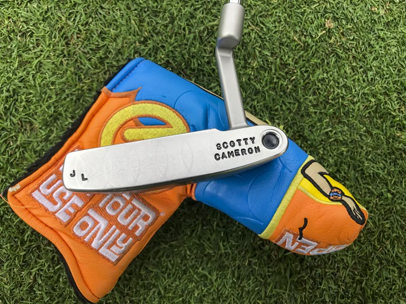 009M with our 2017 Hula Girl Circle T headcover.