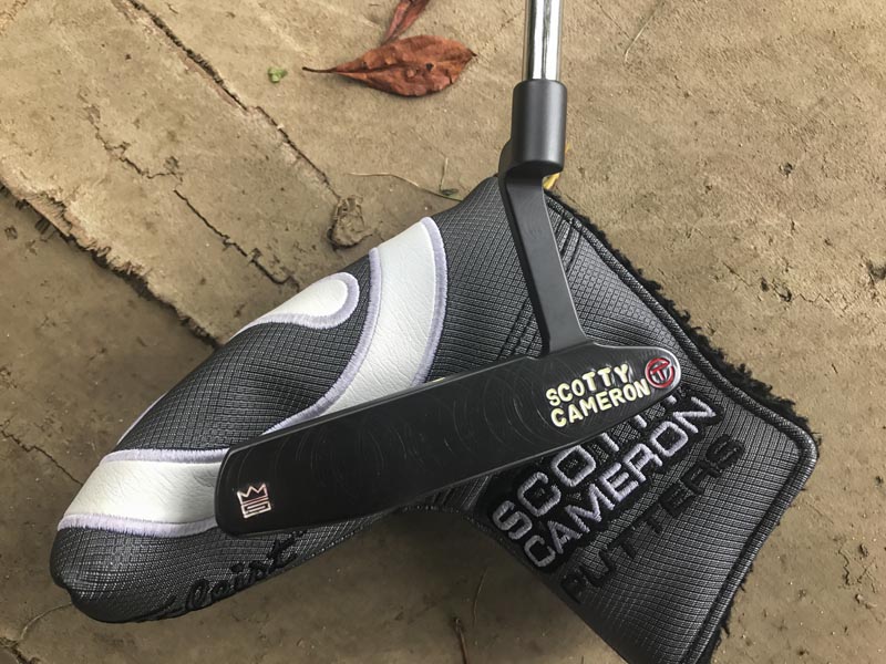 Newport 2 with a new pop color Circle T headcover.