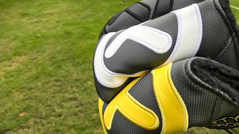 Pop color Circle T headcovers.