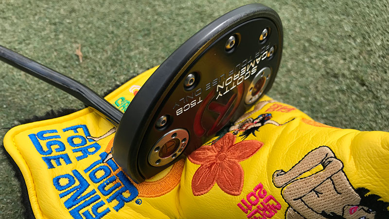 Futura T5CB with FTUO Hula Girl headcover.