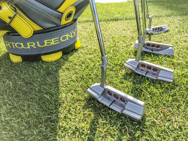 New 2018 Select Tour putters on the green at the Japan Golf Tour's Token Homemate Cup.