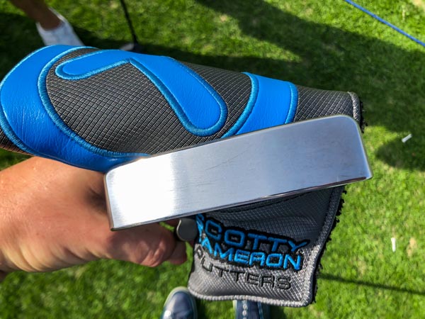Naked sole and pop color Circle T headcover.