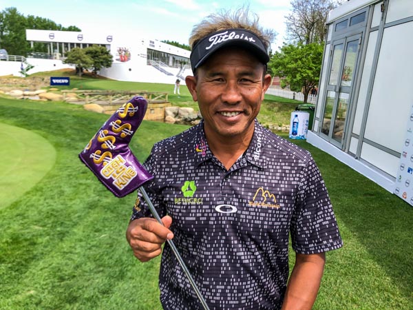 Thongchai Jaidee sporting his Custom Shop Cash Is King headcover!