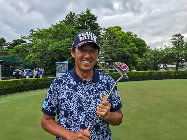 Nobuo Serizawa with his Newport 2 GSS Mid-Slant.