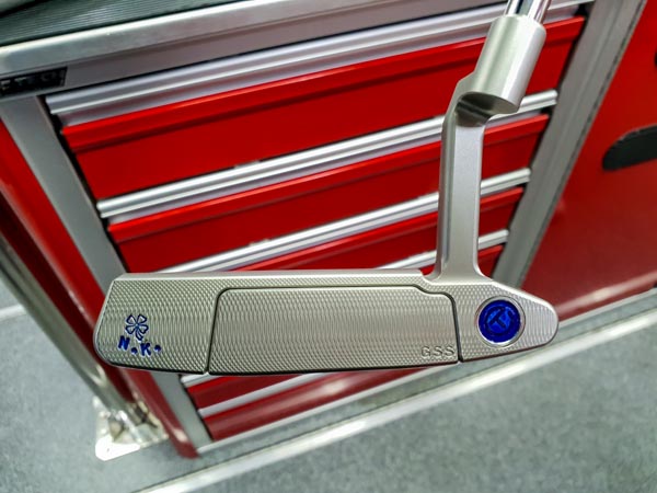 Select Newport 2 Tour putter