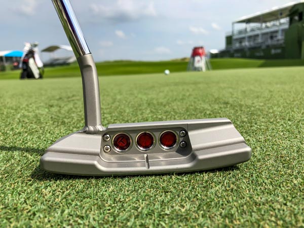 Welded prototype neck on this Select Newport 2 (TN2).