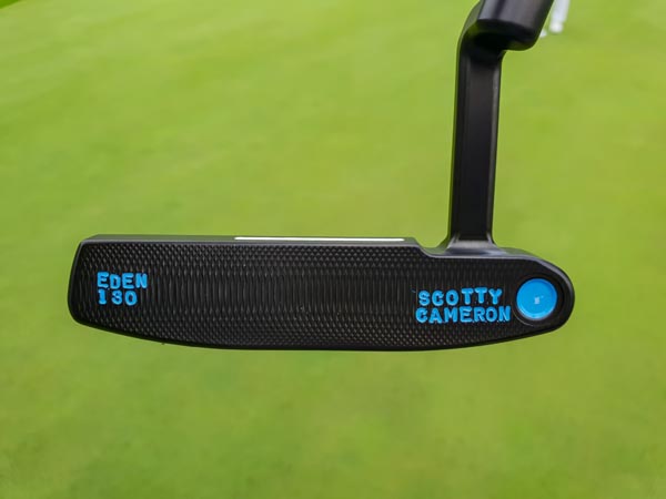 Notice the vertically milled sight line on the topline.