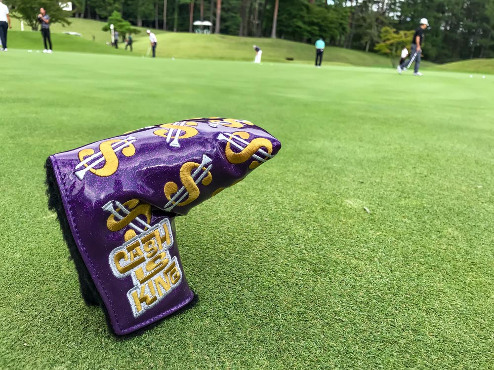 Custom Shop Cash is King headcover in Japan.