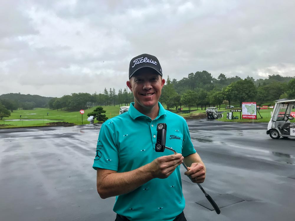 Brad Kennedy with his event-winning Select Newport 2 Notchback Circle T putter.