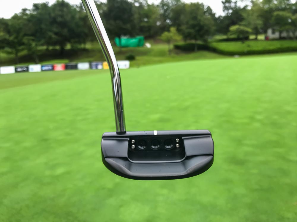 Notice the Tour Only topline sight line on this 2018 Select Fastback (TFB).