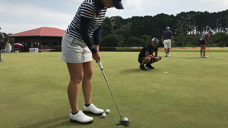 Erika running drills with her Concept X CX-02.