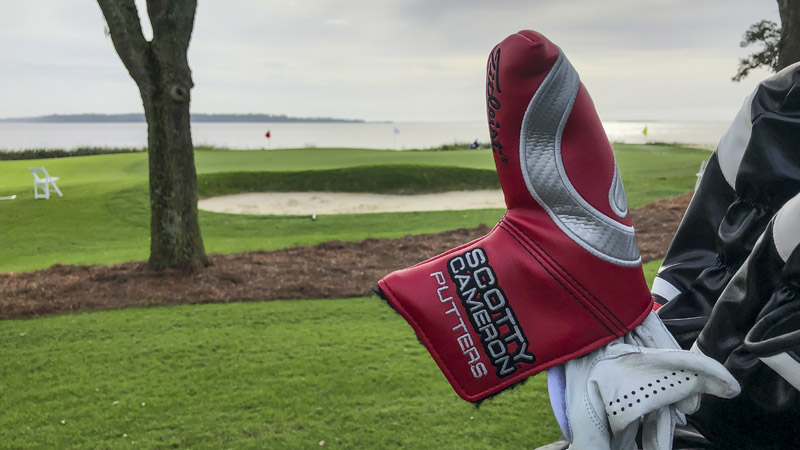 New Carbon Rush Circle T headcover in red.