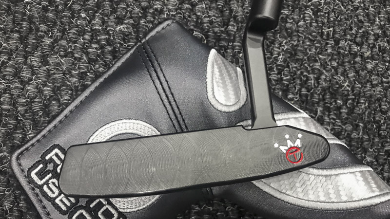 Timeless 2 in Tour Black.