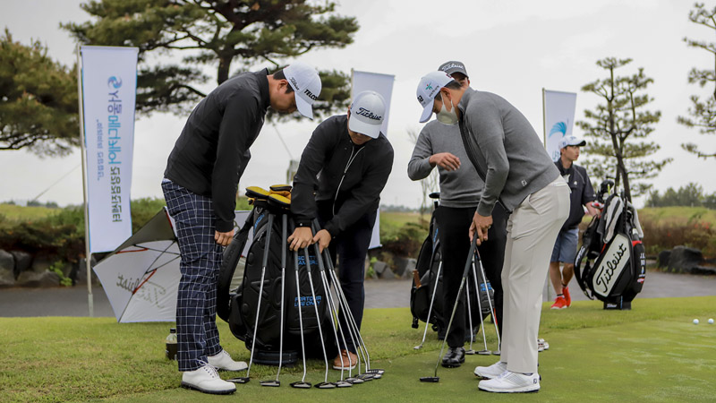 Players checking out new Phantom X Prototypes.
