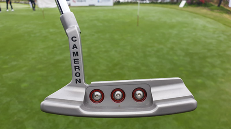 T10 Select Newport 2 (Button Back)