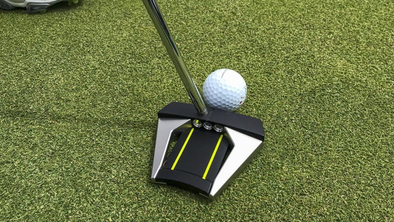 Phantom X T6 STR on the practice green.