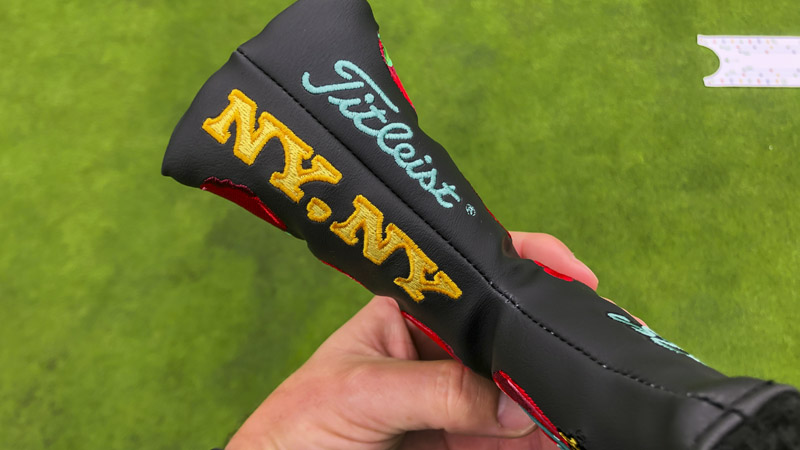 The details of "The Big Apple" headcover