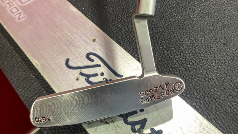 Newport 2 Timeless SSS with a milled sight dot.