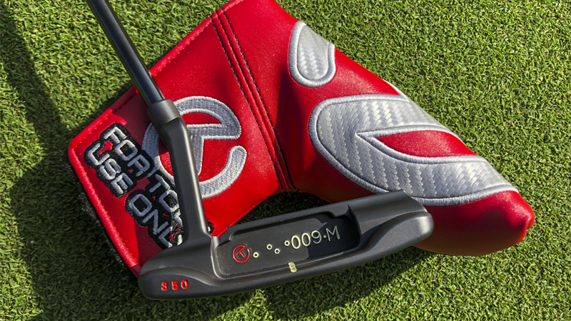 009M (Masterful) Circle T with our red Carbon Rush Circle T headcover.
