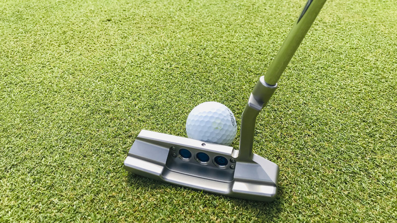 Select Newport 2 (TNP2) Tour lefty