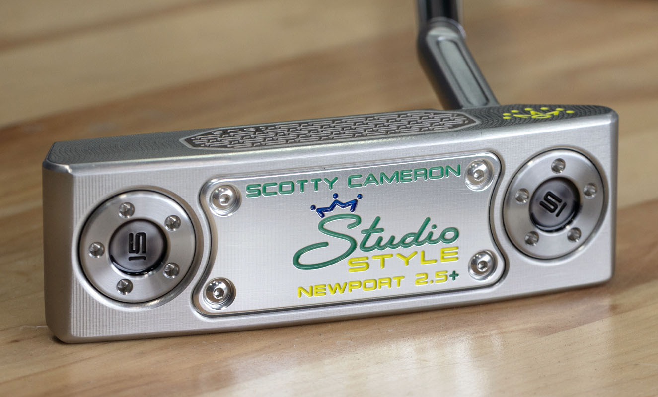 SPOTLIGHT December25 0000 1