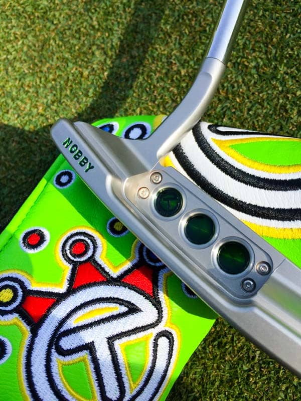 Nobuo Serizawa's 2016 Select Concept 2.5 Tour putter decked out in translucent emerald green paintfill.