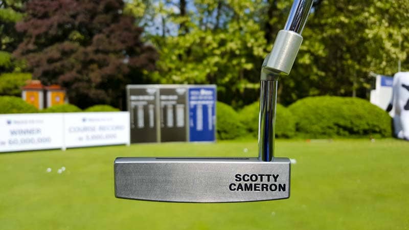 Notice the custom sight line on this GoLo Knuckle Head Prototype.