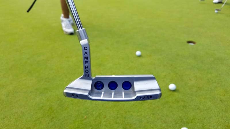 Select Newport 2 with extra flange lines and a sight dot.
