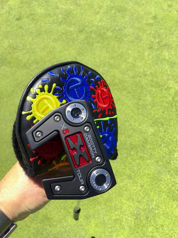 Futura X5 Tour putter with a Paint Splash Circle T headcover.