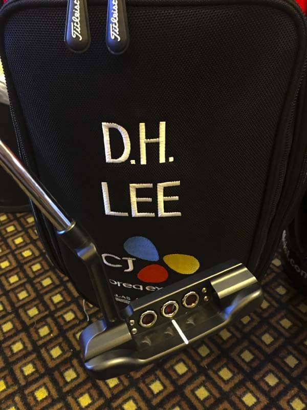 FPL player Dong Hwan Lee's staff bag with his Super Rat gamer.