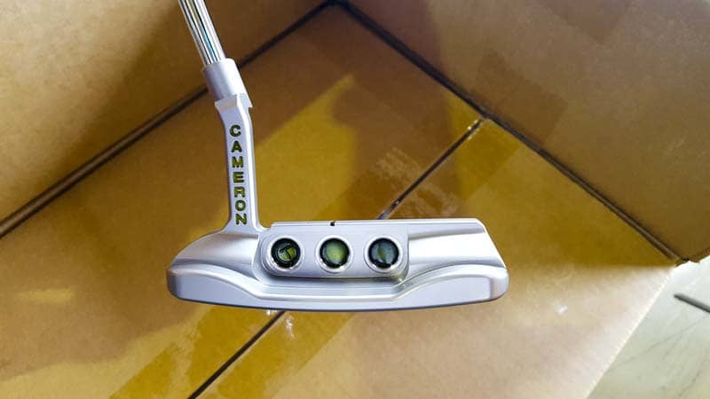 Select Newport Circle T