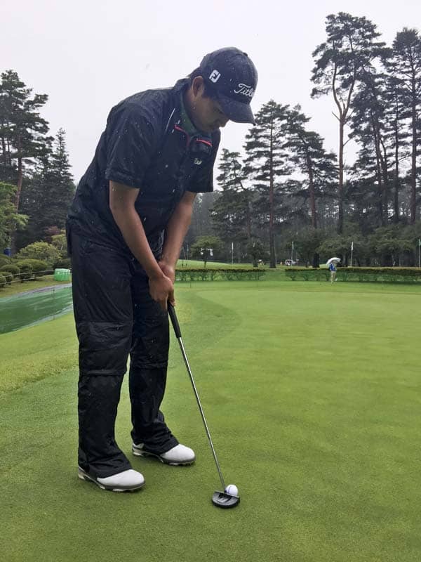 Narutoshi Yamaoka with his straight shafted GOLO 5R Tour prototype.