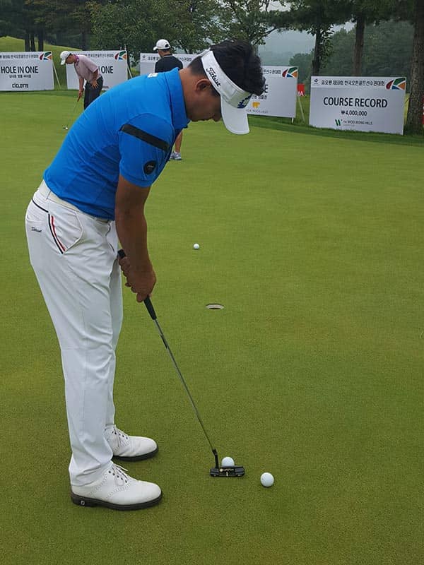 Current 2016 KPGA money leader, SH Park.