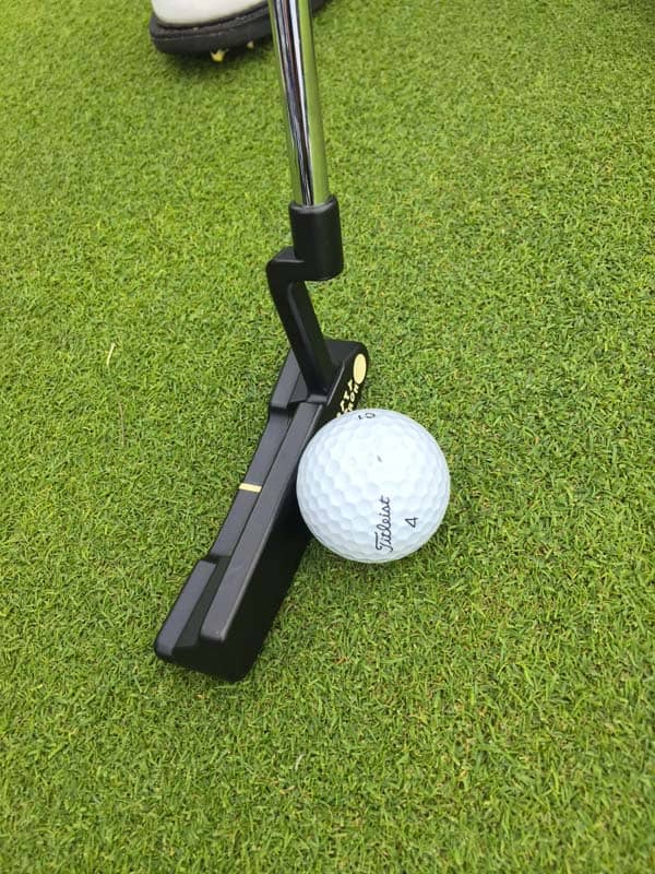 A Newport 2 Tour putter on the green at this week's Diamond Cup on the Japan Golf Tour.