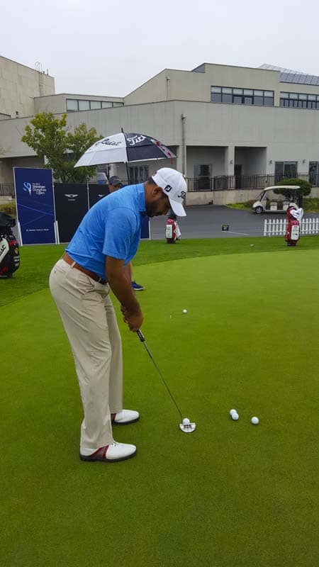 Gaganzeet's Select Roundback Tour Prototype with a line.