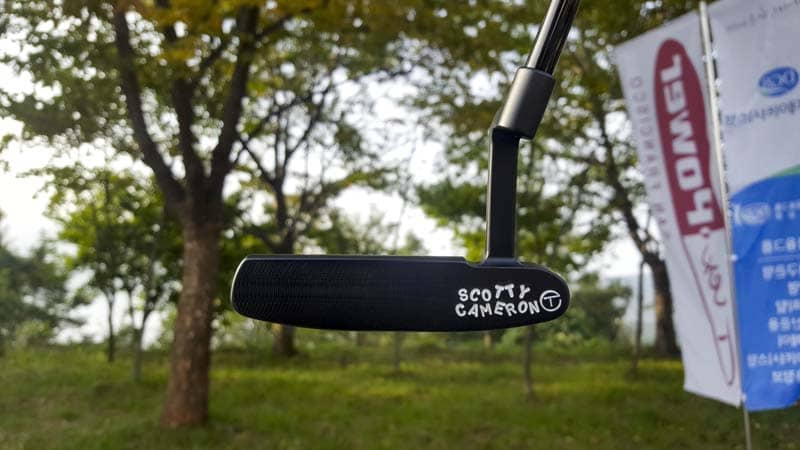 009 Roll Top in Tour Black