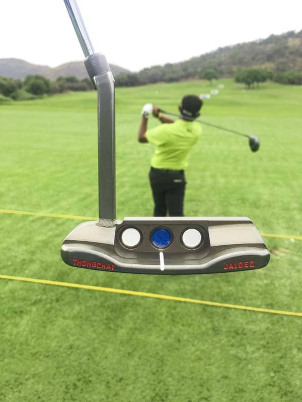 Titleist Brand Ambassador Thongchai Jaidee's welded long neck Select Newport gamer.
